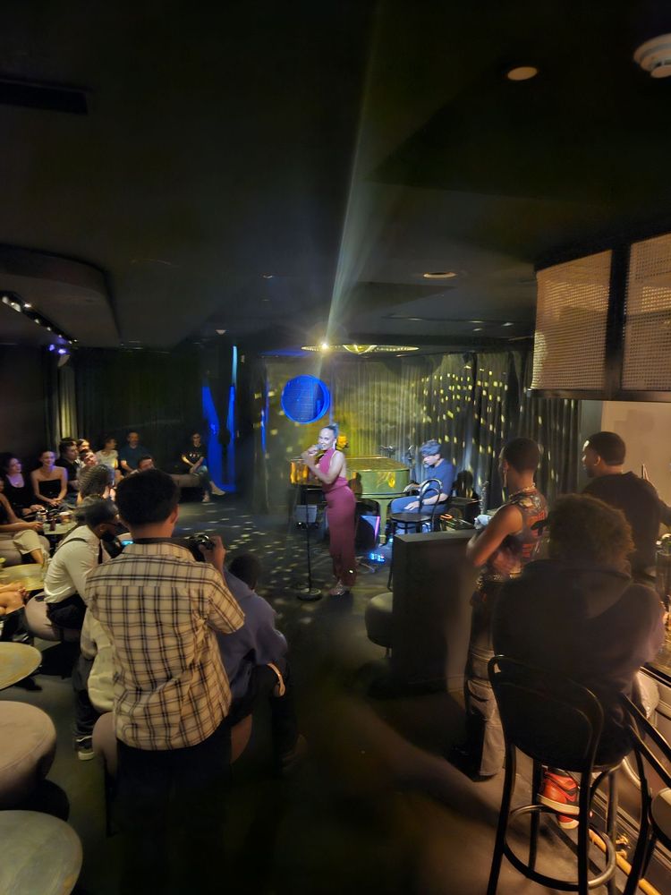 Jean Darlene Piano Room: A Timeless Haven for Music Lovers