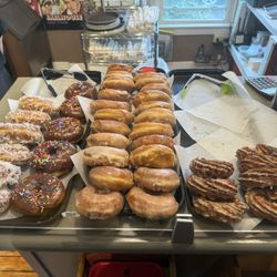 Ralph's Cafe - The delicious donuts! One of these will make your day a billion times better.