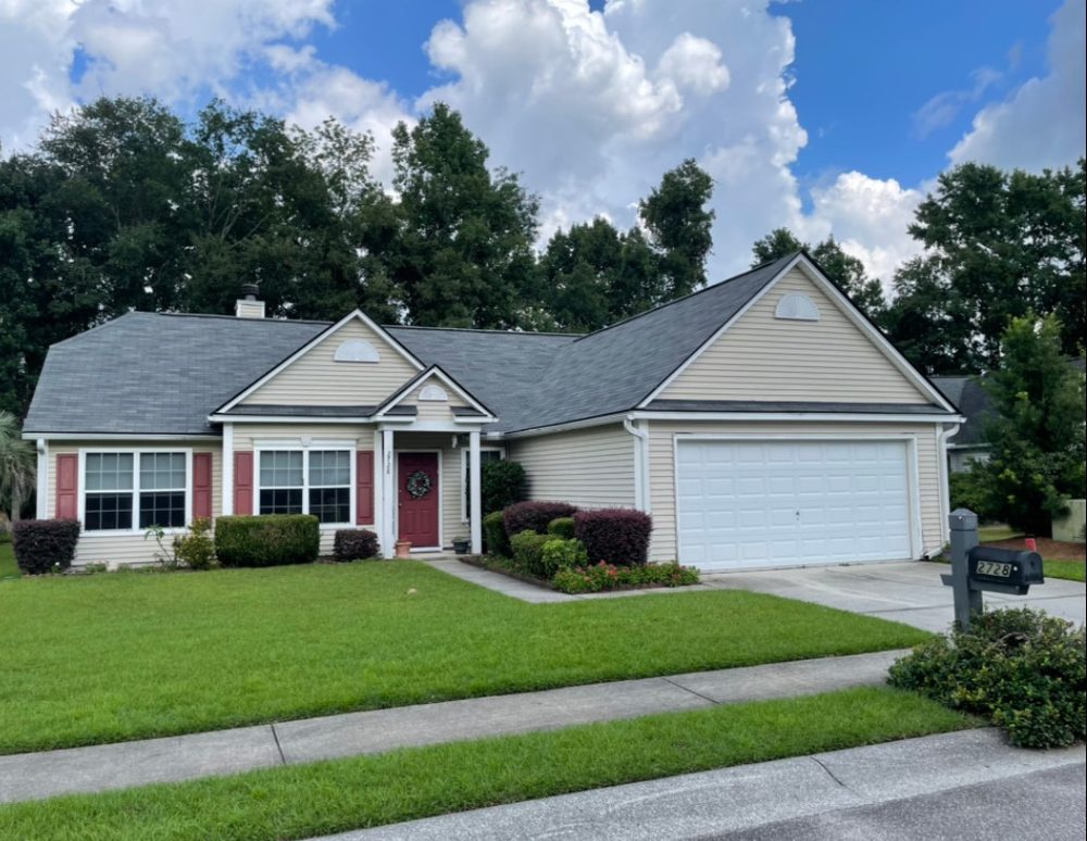 Slide of East Kingdom Roofing Huntsville