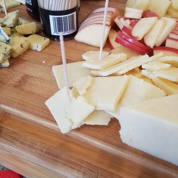 Twin Sisters Creamery - Cheesy amazingness. - Cheese Shops Near Me - Ferndale, Washington Twin Sisters Creamery - Cheesy amazingness. - Cheese Shops Near Me - Ferndale, Washington