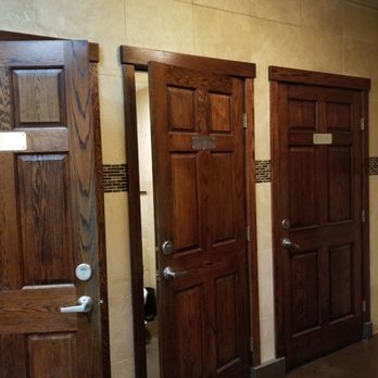Steer - multiple choices on the private restrooms - Bars Near Me - Buffalo, New York
