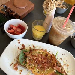 The Almeta - Avocado toast with bacon