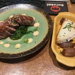 Pilsvogel - Roast duck and bacon wrapped dates with brie