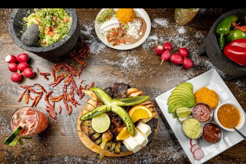 CazAmigos Mexican Grill & Cantina — restaurante mexicano en Rockford