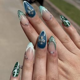 Tracy does an amazing job! I love all of her works. Highly recommended!