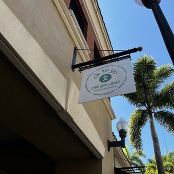 Christopher's Kitchen - CK to go is located around the corner from CK and you're able to get menu items quickly! - Vegan Near Me - Palm Beach Gardens, Florida