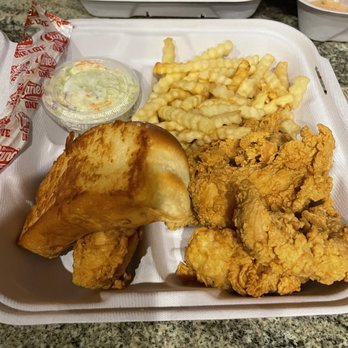 Raising Cane's Chicken Fingers - Nom nom nom - Chicken Shop Near Me - Roseville, California Raising Cane's Chicken Fingers - Nom nom nom - Chicken Shop Near Me - Roseville, California