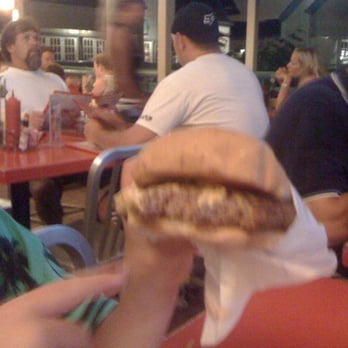 Cool Cat Cafe - Burgers Near Me - Kihei, Hawaii