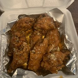 Uncle Chef Seafood & Wings - Uncle's CYO Platter with 8 Pieces Wingettes (Uncles House Sauce)