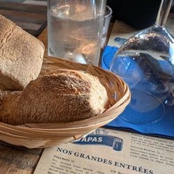 La Guinguette - Bread was free