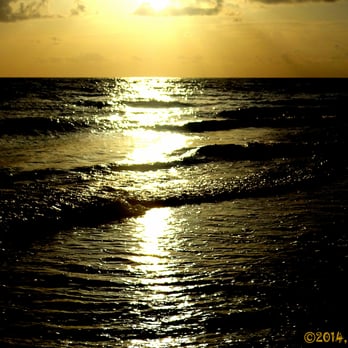 Lido Beach - Golden water at Lido Beach. - Beaches Near Me - Sarasota, Florida Lido Beach - Golden water at Lido Beach. - Beaches Near Me - Sarasota, Florida