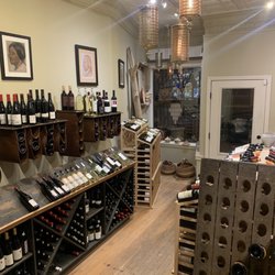 Palate Wines and Spirits - An inviting space that makes you want to return.
