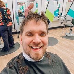 Great Clips - Haircut Selfie