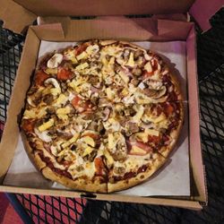 That Peetza Place - Large Crawfish with Pineapple. It was so good