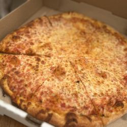 Buono's - 14 inch plain cheese pie