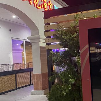 Mayflower Restaurant - Chinese Near Me - Milpitas, California Mayflower Restaurant - Chinese Near Me - Milpitas, California
