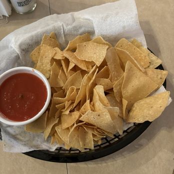 Allen's Restaurant and antiques. - Warm chips and purée salsa - American Near Me - Camden, Arkansas Allen's Restaurant and antiques. - Warm chips and purée salsa - American Near Me - Camden, Arkansas