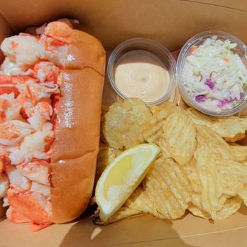 Royal Lobster LA - Lobster Roll / The Popular (5oz) - Sandwiches Near Me - Los Angeles, California Royal Lobster LA - Lobster Roll / The Popular (5oz) - Sandwiches Near Me - Los Angeles, California