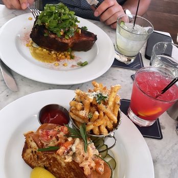 CōV Edina - Lobster Roll Sandwich   Dinner Wood-Fired Rotisserie Sakura Pork Chop   Dinner - Double - Cocktail Bars Near Me - Edina, Minnesota