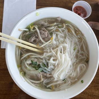 PhoLy - Pho with Rare Steak - Tai (Large) - Vietnamese Near Me - Vernon, Connecticut