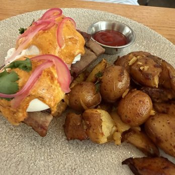 Elm & Good - Eggs Benedict - New American Near Me - Dallas, Texas Elm & Good - Eggs Benedict - New American Near Me - Dallas, Texas