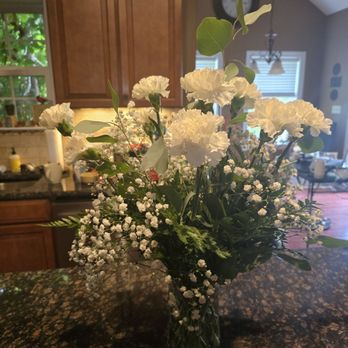 Garden Bouquet - Florists Near Me - Mechanicsburg, Pennsylvania