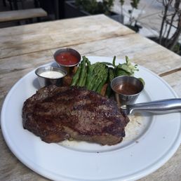 Prime Rib eye steak au poivre Prime Rib eye steak au poivre