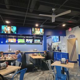 Cool sports bar vibe Cool sports bar vibe