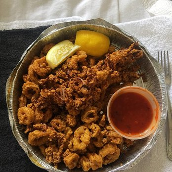 Black Duck Cafe - Bars Near Me - Westport, Connecticut