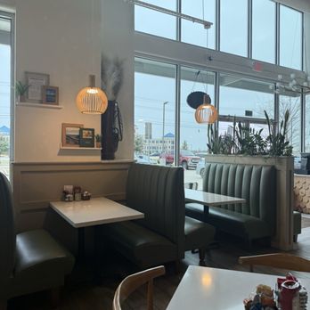 Birdies Breakfast Club - Interior design - Breakfast & Brunch Near Me - Frisco, Texas Birdies Breakfast Club - Interior design - Breakfast & Brunch Near Me - Frisco, Texas
