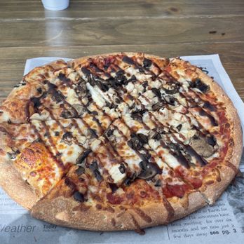 The Pizza Press - Celebration - Two topping pizza - chicken, mushrooms and balsamic glaze - Pizza Near Me - Kissimmee, Florida The Pizza Press - Celebration - Two topping pizza - chicken, mushrooms and balsamic glaze - Pizza Near Me - Kissimmee, Florida