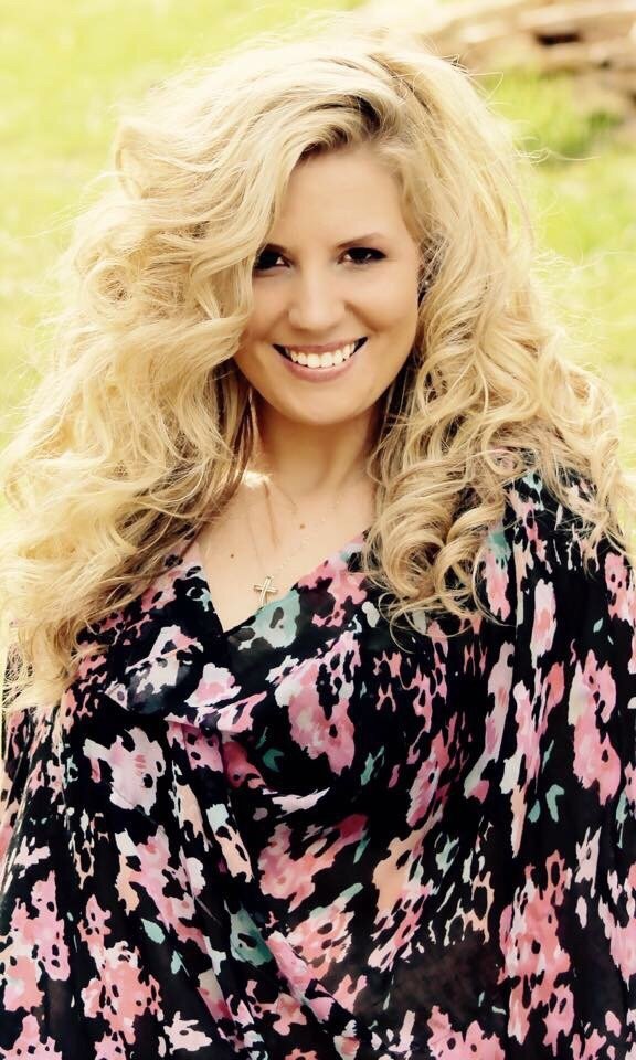 Divine Designs By Stephanie Logo