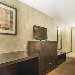 Quality Hotel & Conference Centre