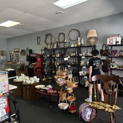 B & J Consignment