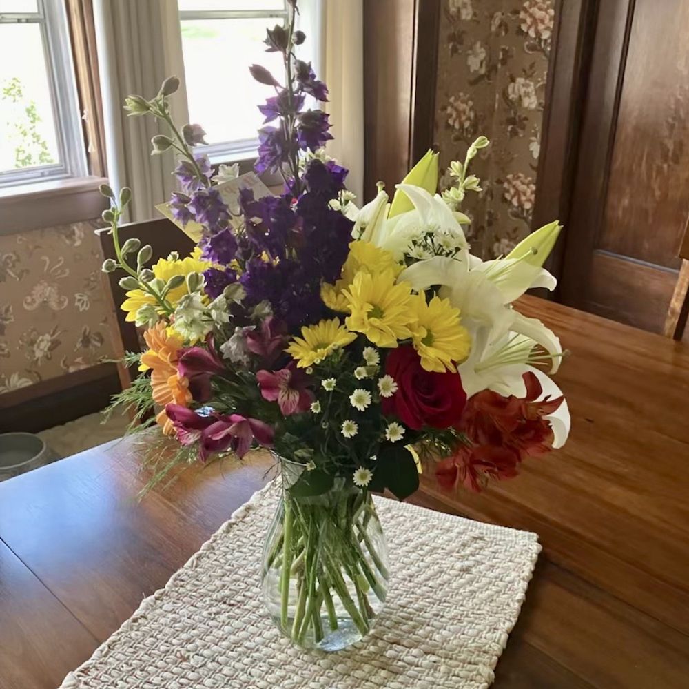 Duane's Flowers - Floral arrangement by Duane's in Iola KS. - Florists Near Me - Iola, Kansas Duane's Flowers - Floral arrangement by Duane's in Iola KS. - Florists Near Me - Iola, Kansas