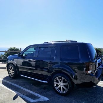 Abalone Cove Park - Abalone Cove Shoreline Park with clear, beautiful sky. Looking at 79°F. Let's go! - Parks Near Me - Rancho Palos Verdes, California