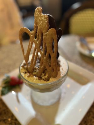 Ruggles Black by null