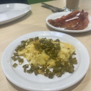 The Toasted Yolk Cafe - Breakfast & Brunch Near Me - Bradenton, Florida