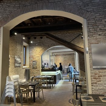 La Racchetta - One of the oldest buildings in Ferrara (aro 1,000 years old) - Emilian Near Me - Ferrara, FE La Racchetta - One of the oldest buildings in Ferrara (aro 1,000 years old) - Emilian Near Me - Ferrara, FE