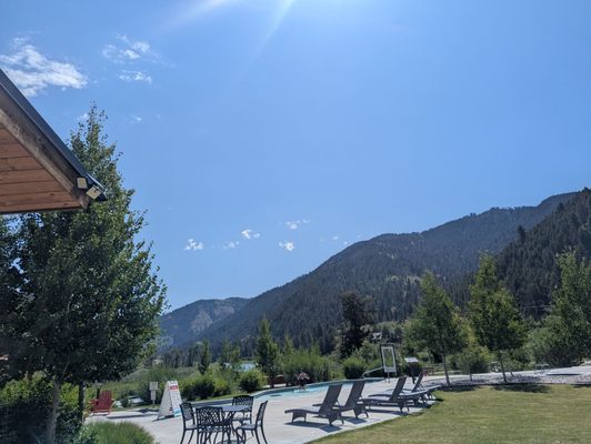 Astoria Hot Springs and Park by null