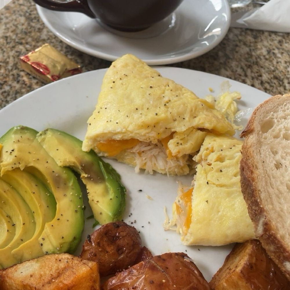 Bacco Cafe & Bistro - Dungeness Crab Omelette - Breakfast & Brunch Near Me - Seattle, Washington