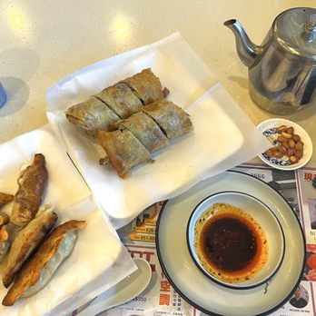 Mama Lu’s Dumpling House - Beef roll, fried pork dumplings and tea - Chinese Near Me - Alhambra, California