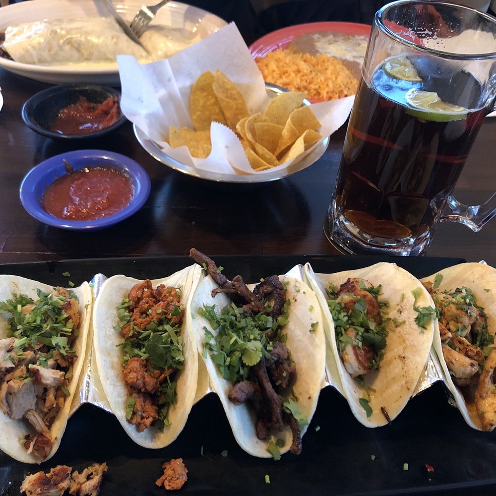 El Potrero - 5 corn tacos $12.99 dinner. Free salsa and chips. 32 ounce beers. - Mexican Near Me - Grand Blanc, Michigan