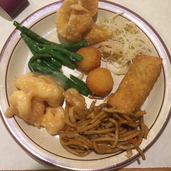 Great Moon Buffet - pork egg roll, cheese munchers, rice noodles, string beans, lo mein, coconut shrimp, crab cream chese wonton - Chinese Near Me - Saint Paul, Minnesota