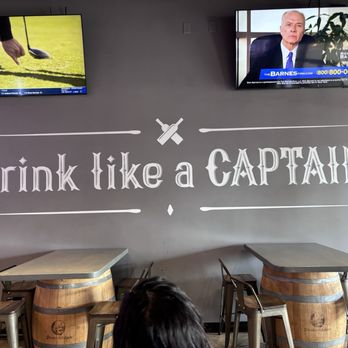Pirates Kitchen - La Habra - Inside - Cajun/Creole Near Me - La Habra, California