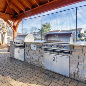 Ashland Towne Square Apartments - Apartments Near Me - Ashland, Virginia
