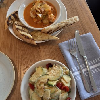 Sixty Vines - Wine Bars Near Me - Washington, DC, District of Columbia