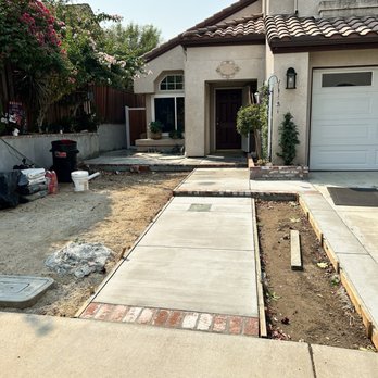 LTS Landscape Design + Build - During - Landscaping Near Me - Corona, California LTS Landscape Design + Build - During - Landscaping Near Me - Corona, California