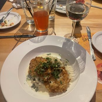 Mallards Southern Kitchen - CRISPY LEMON CHICKEN - American Near Me - Glendale, Wisconsin Mallards Southern Kitchen - CRISPY LEMON CHICKEN - American Near Me - Glendale, Wisconsin