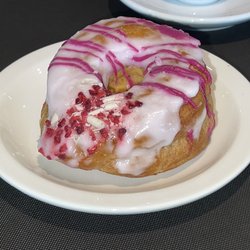 Caffè Nero - Raspberry and White Chocolate Chouxnut